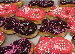 moms on the run ribbon donuts doughnuts